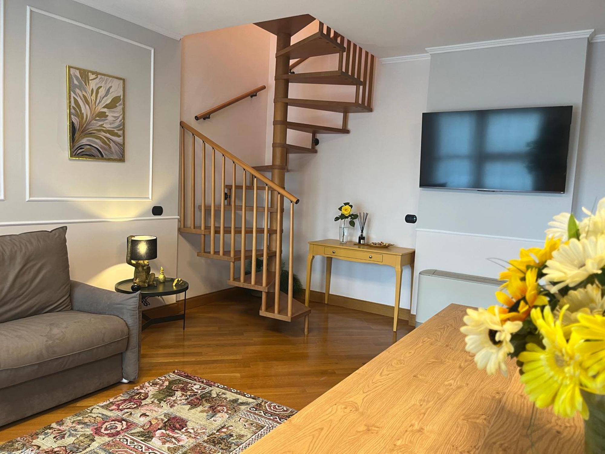 Apartment Luxury House Alessia Rom